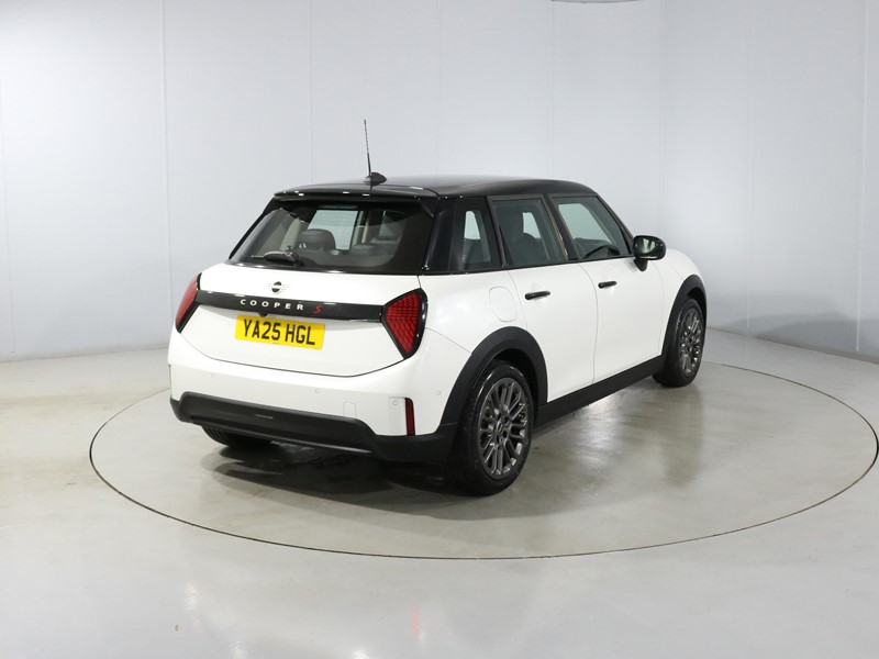 2025 (25) MINI COOPER 2.0 S Classic 5dr Auto 5549134
