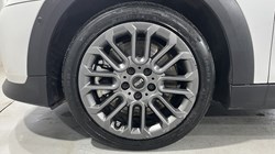 2025 (25) MINI COOPER 2.0 S Classic 5dr Auto 5549108