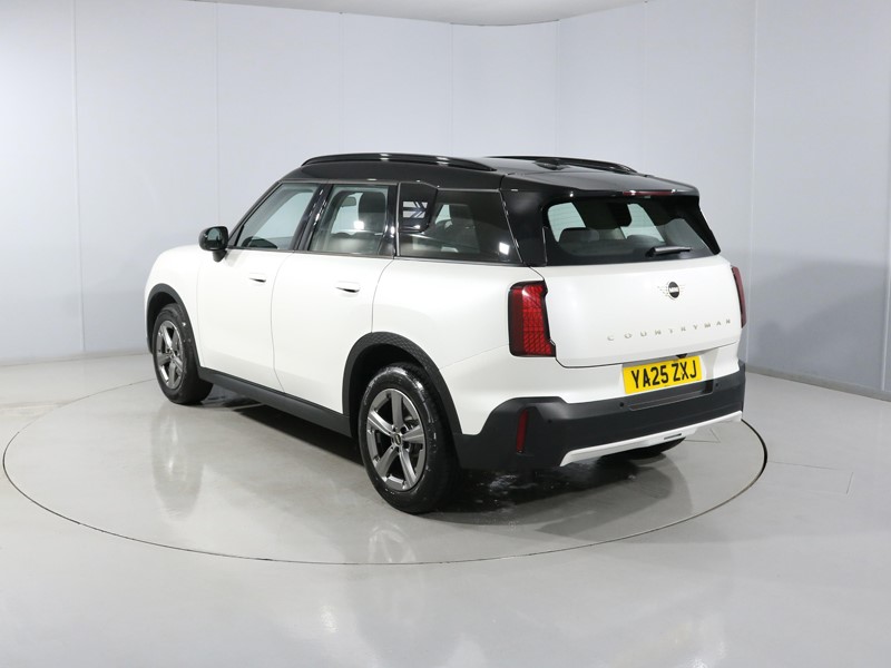 2025 (25) MINI COUNTRYMAN 1.5 C Classic 5dr Auto 1