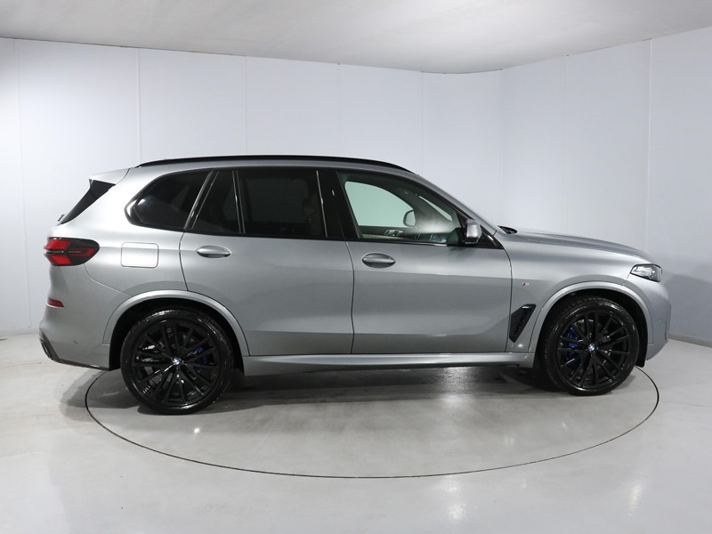 2026 (26) BMW X5 xDrive40d MHT M Sport 5dr Auto 5853727