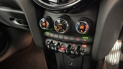 2022 (22) MINI CONVERTIBLE 1.5 Cooper Sport 2dr 5561543