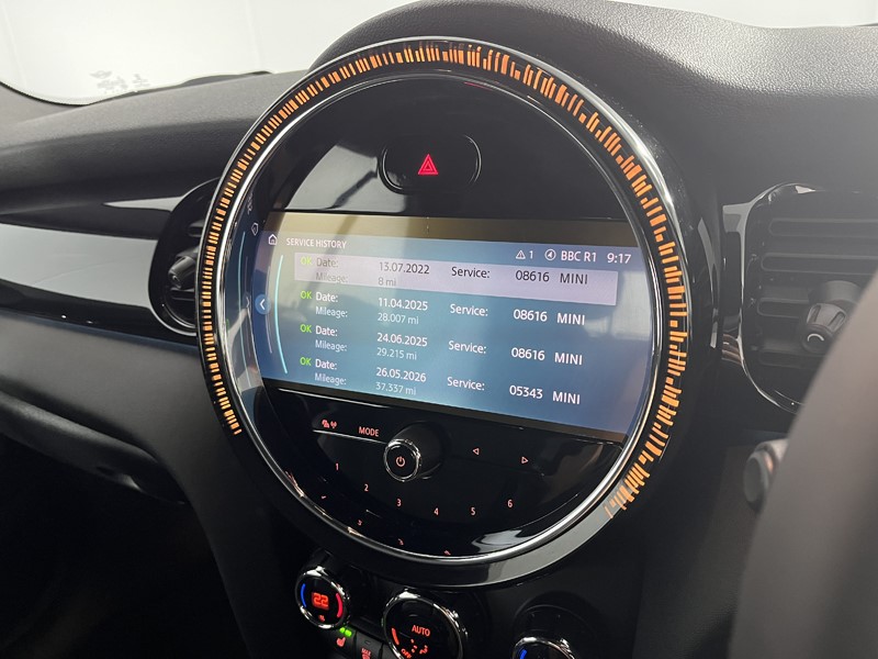 2022 (22) MINI CONVERTIBLE 1.5 Cooper Sport 2dr 5561542