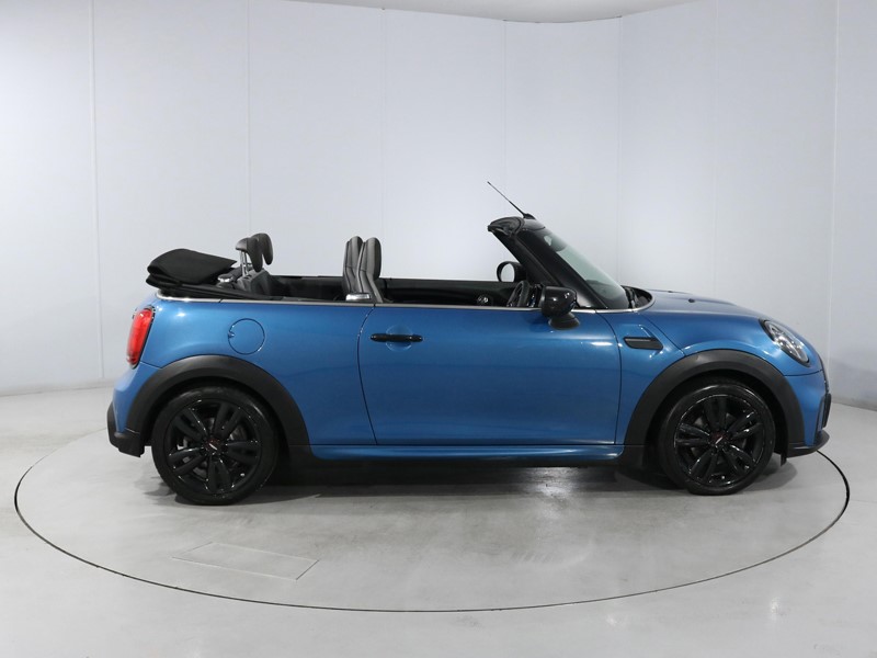 2022 (22) MINI CONVERTIBLE 1.5 Cooper Sport 2dr 5564790