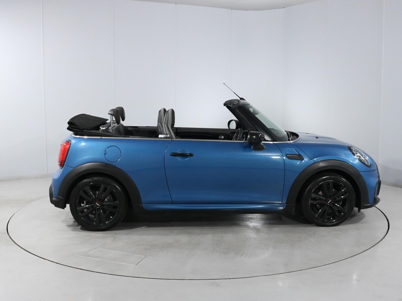 2022 (22) MINI CONVERTIBLE 1.5 Cooper Sport 2dr 5561517