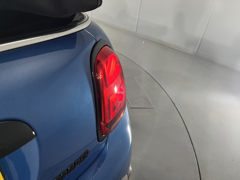 2022 (22) MINI CONVERTIBLE 1.5 Cooper Sport 2dr 5561553