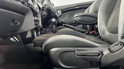 2022 (22) MINI CONVERTIBLE 1.5 Cooper Sport 2dr 5561547