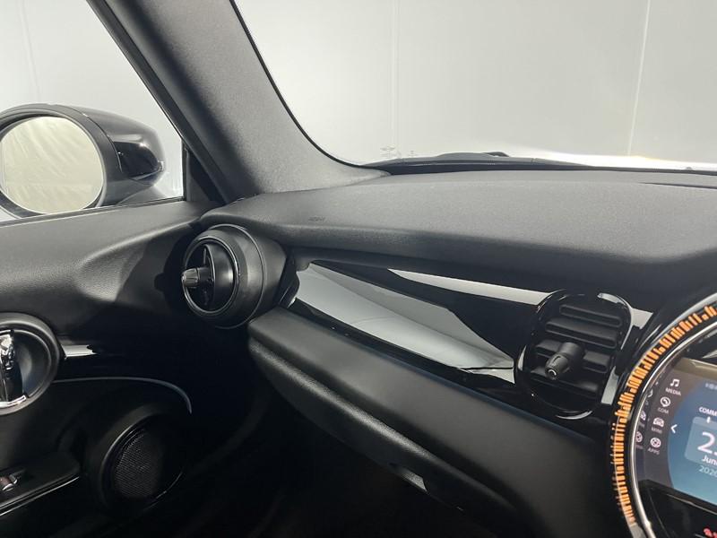 2022 (22) MINI CONVERTIBLE 1.5 Cooper Sport 2dr 5564812