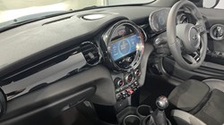 2022 (22) MINI CONVERTIBLE 1.5 Cooper Sport 2dr 5561521
