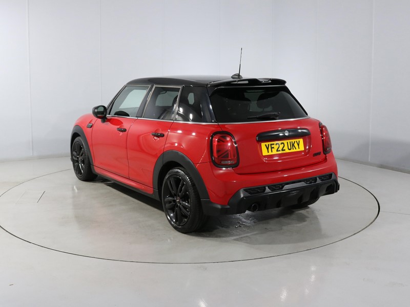 2022 (22) MINI 5-Door Hatch Cooper Sport LCI II 1