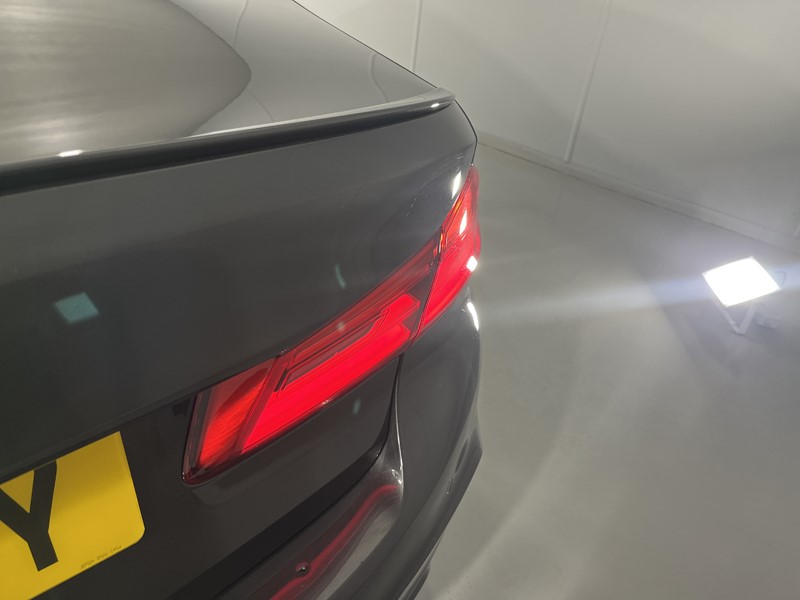 2020 (69) BMW 5 SERIES 520i M Sport 4dr Auto 5552634