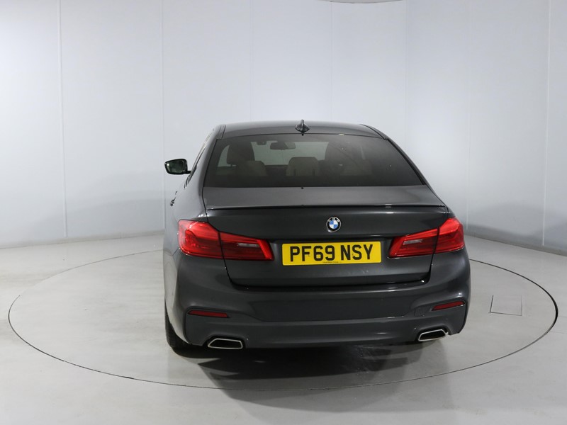 2020 (69) BMW 5 SERIES 520i M Sport 4dr Auto 5552605