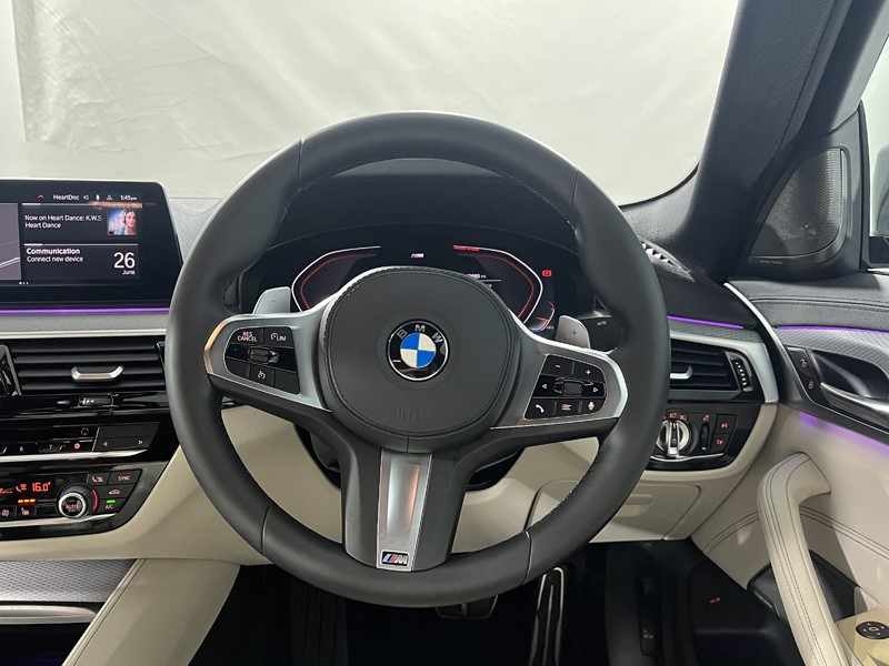 2020 (69) BMW 5 SERIES 520i M Sport 4dr Auto 5552595