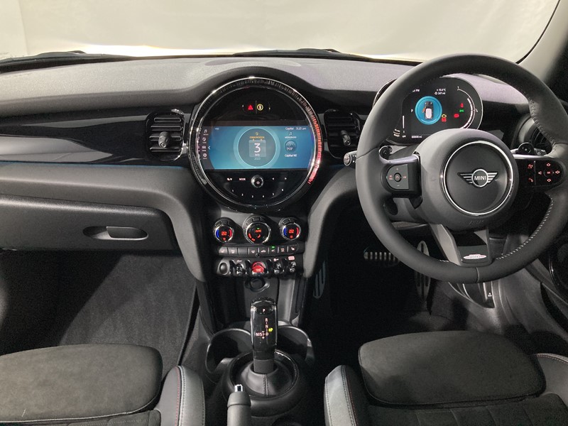 2023 (23) MINI HATCHBACK 2.0 Cooper S Sport Premium 3dr Auto 5549256