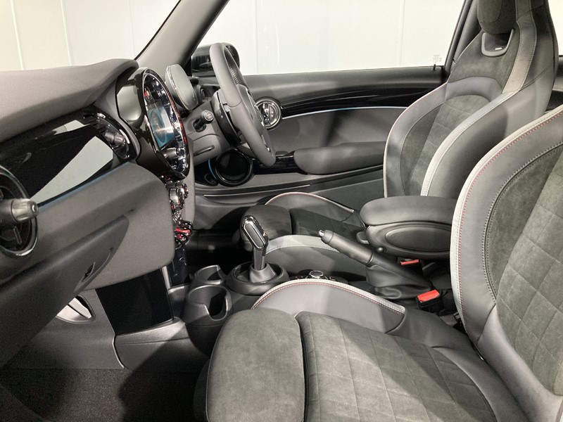 2023 (23) MINI HATCHBACK 2.0 Cooper S Sport Premium 3dr Auto 5549287