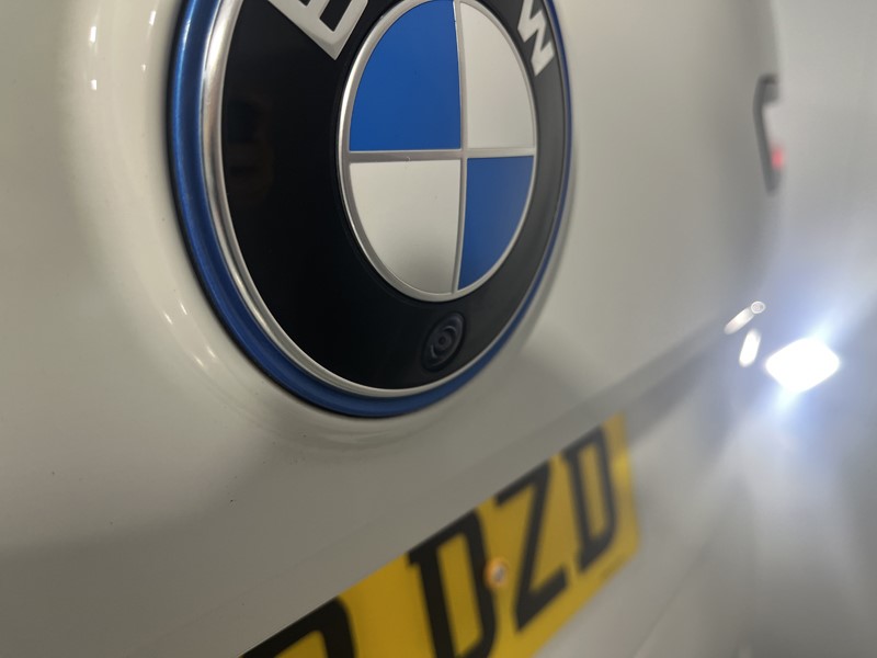 2022 (22) BMW iX 240kW xDrive40 M Sport 76.6kWh 5dr Auto 5535026