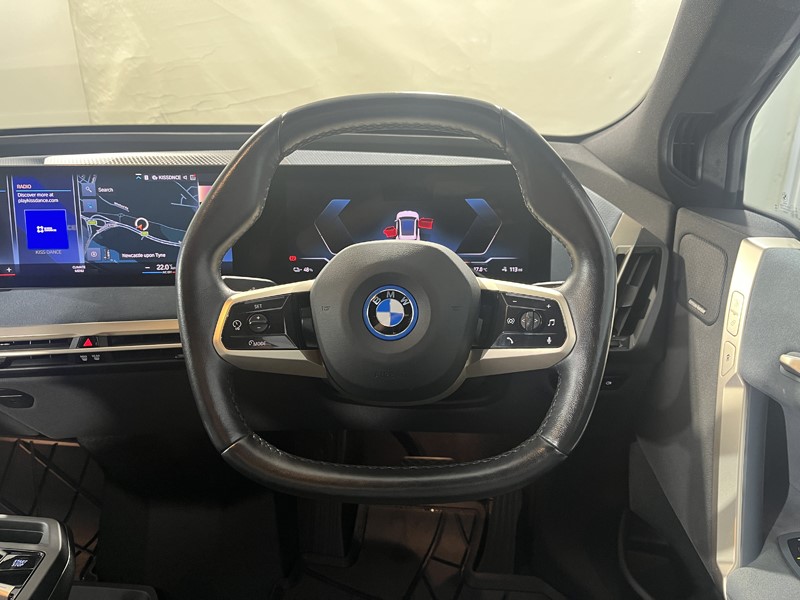 2022 (22) BMW iX 240kW xDrive40 M Sport 76.6kWh 5dr Auto 5534982