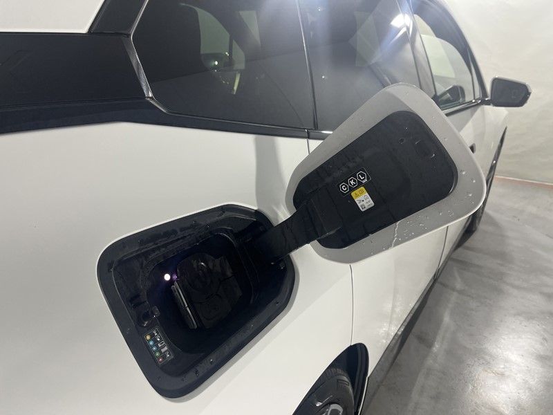 2022 (22) BMW iX 240kW xDrive40 M Sport 76.6kWh 5dr Auto 5535025