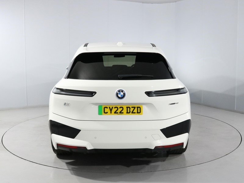 2022 (22) BMW iX 240kW xDrive40 M Sport 76.6kWh 5dr Auto 5534992