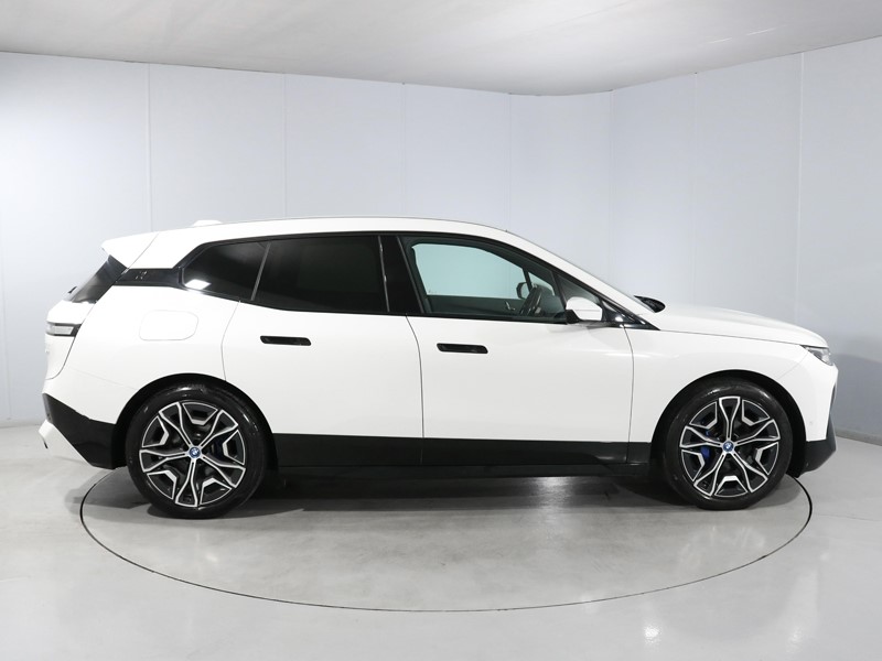 2022 (22) BMW iX 240kW xDrive40 M Sport 76.6kWh 5dr Auto 5534980