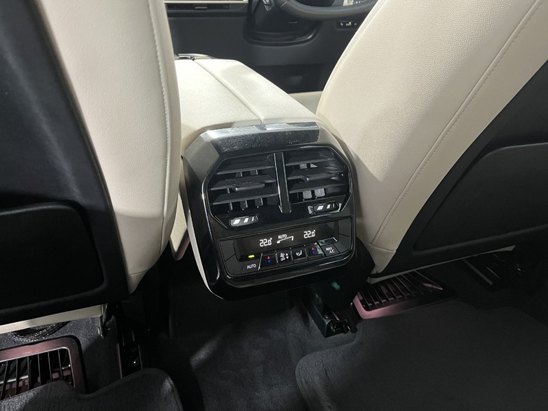 2023 (23) BMW iX 240kW xDrive40 M Sport 76.6kWh 5dr Auto 5539874