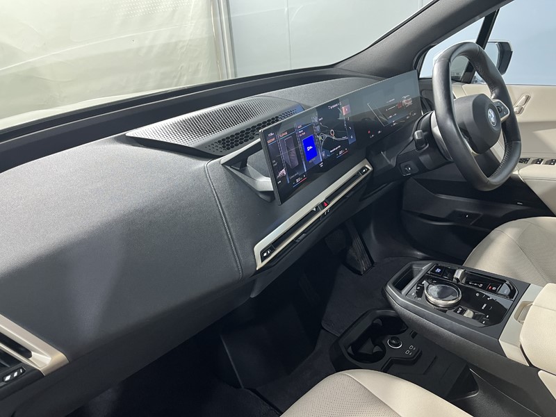 2023 (23) BMW iX 240kW xDrive40 M Sport 76.6kWh 5dr Auto 5539843