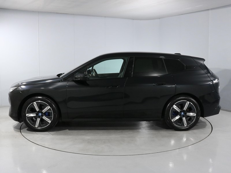 2023 (23) BMW iX 240kW xDrive40 M Sport 76.6kWh 5dr Auto 5540211