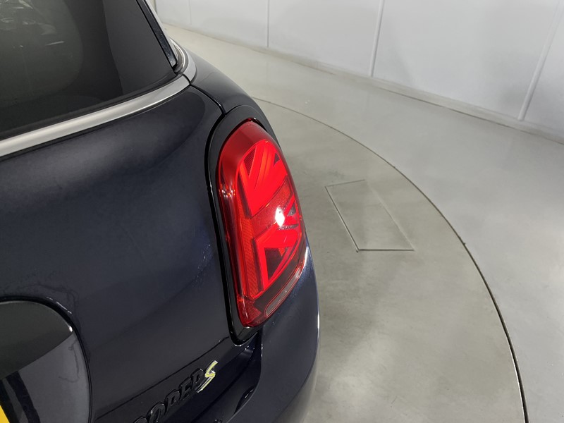 2023 (23) MINI HATCHBACK 135kW Cooper S Level 3 33kWh 3dr Auto 5549090