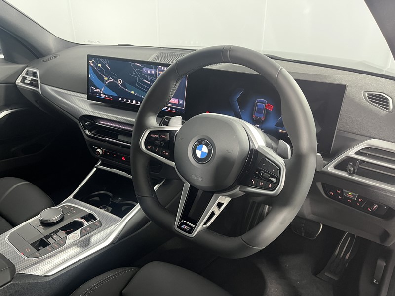 2026 (26) BMW 3 SERIES 320i M Sport 5dr Step Auto 5853486