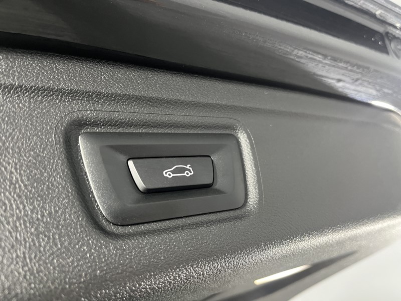 2026 (26) BMW 3 SERIES 320i M Sport 5dr Step Auto 5853527