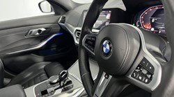 2021 (21) BMW 3 SERIES 320i xDrive M Sport 4dr Step Auto 5588549