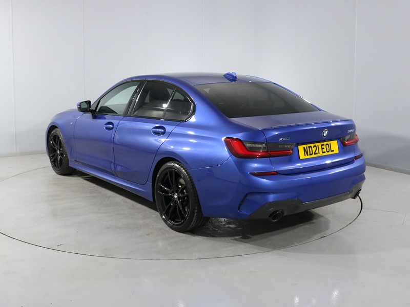 2021 (21) BMW 3 SERIES 320i xDrive M Sport 4dr Step Auto