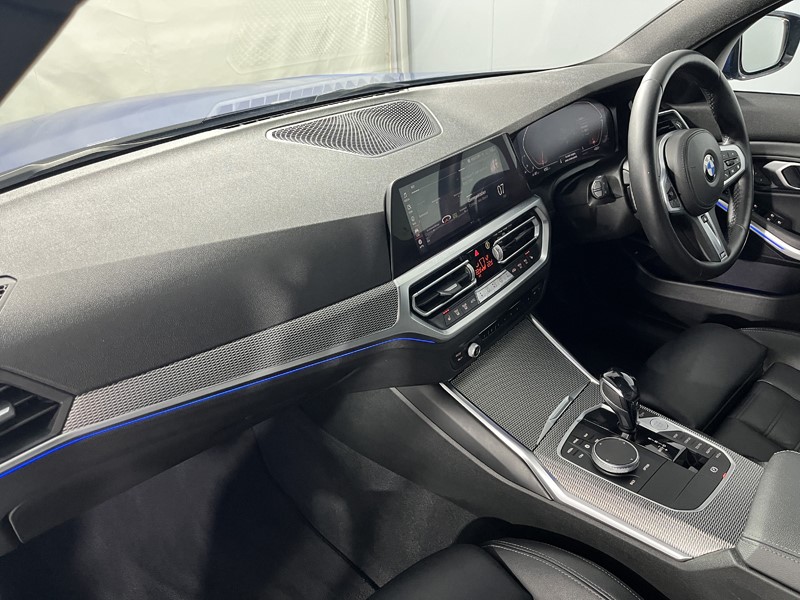 2021 (21) BMW 3 SERIES 320i xDrive M Sport 4dr Step Auto 5706195