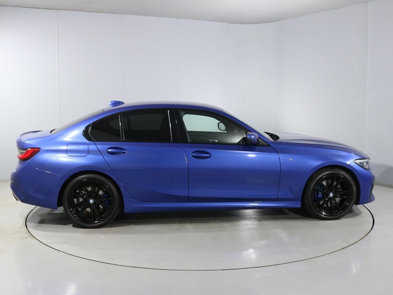 2021 (21) BMW 3 SERIES 320i xDrive M Sport 4dr Step Auto 5706191