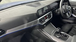 2021 (21) BMW 3 SERIES 320i xDrive M Sport 4dr Step Auto 5588534