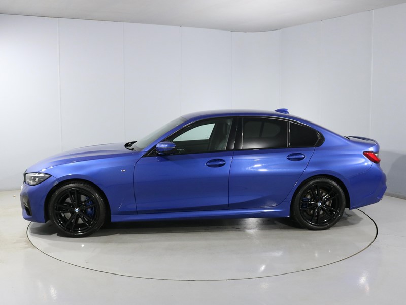 2021 (21) BMW 3 SERIES 320i xDrive M Sport 4dr Step Auto 5706237