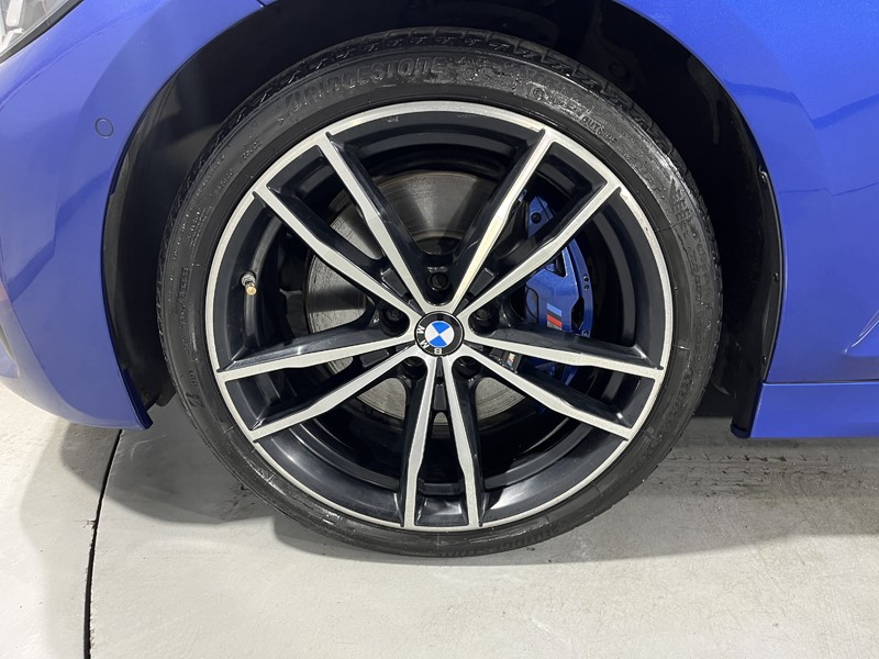 2021 (21) BMW 3 SERIES 320i xDrive M Sport 4dr Step Auto 5588541