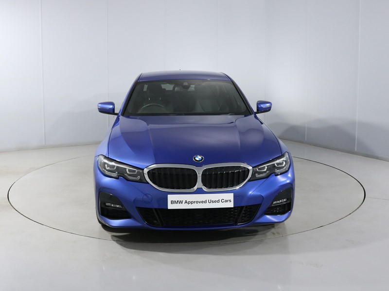 2021 (21) BMW 3 SERIES 320i xDrive M Sport 4dr Step Auto 5588543