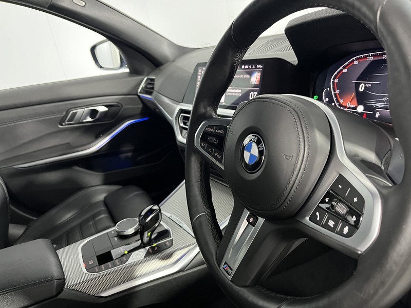 2021 (21) BMW 3 SERIES 320i xDrive M Sport 4dr Step Auto 5706210