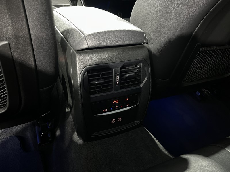 2021 (21) BMW 3 SERIES 320i xDrive M Sport 4dr Step Auto 5588567
