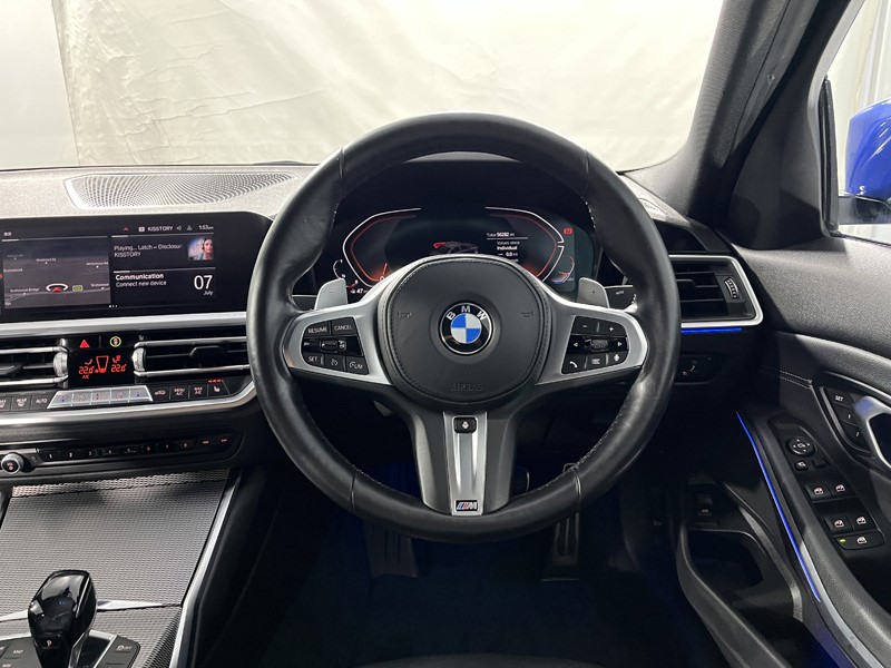 2021 (21) BMW 3 SERIES 320i xDrive M Sport 4dr Step Auto 5706193