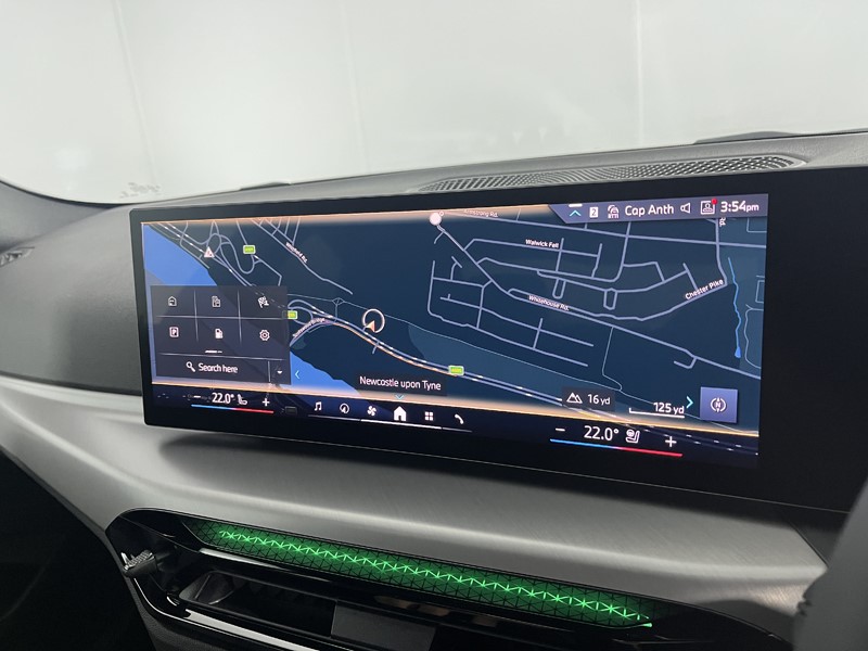 2026 (26) BMW 2 SERIES 220i M Sport 2dr Step Auto 5852835