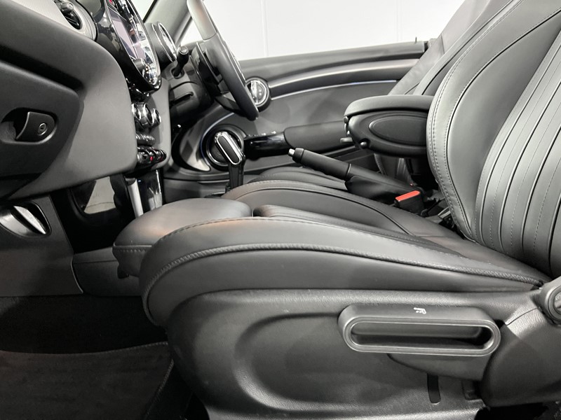 2022 (72) MINI CONVERTIBLE 2.0 Cooper S Exclusive 2dr Auto 5577956