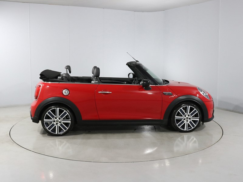 2022 (72) MINI CONVERTIBLE 2.0 Cooper S Exclusive 2dr Auto 5577927