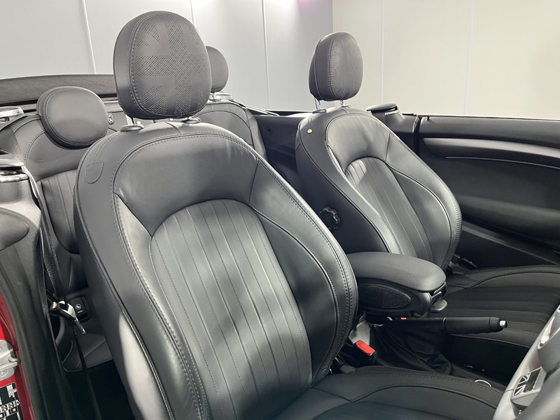 2022 (72) MINI CONVERTIBLE 2.0 Cooper S Exclusive 2dr Auto 5577935