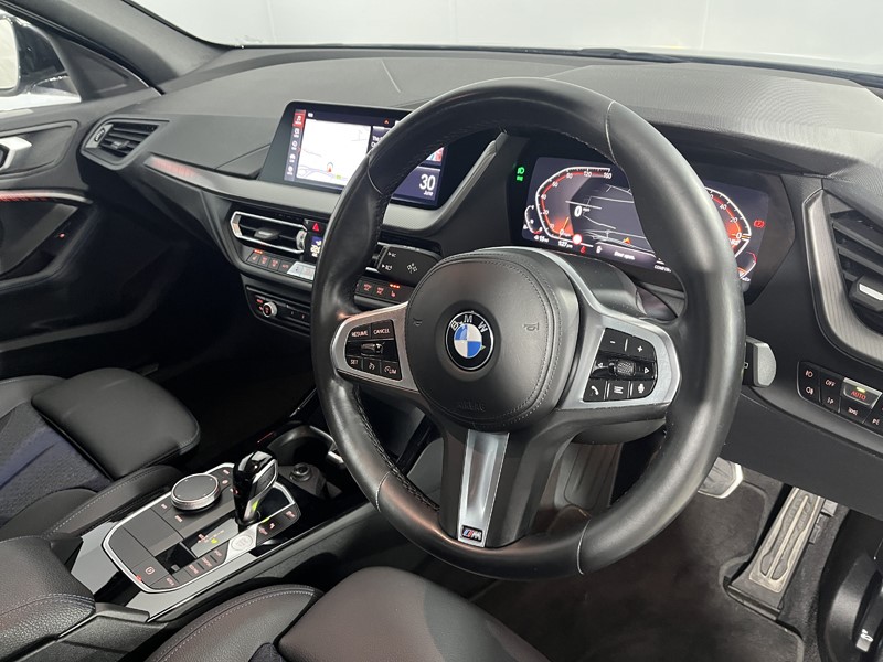 2022 (72) BMW 1 SERIES 118i [136] M Sport 5dr Step Auto [LCP] 5560808