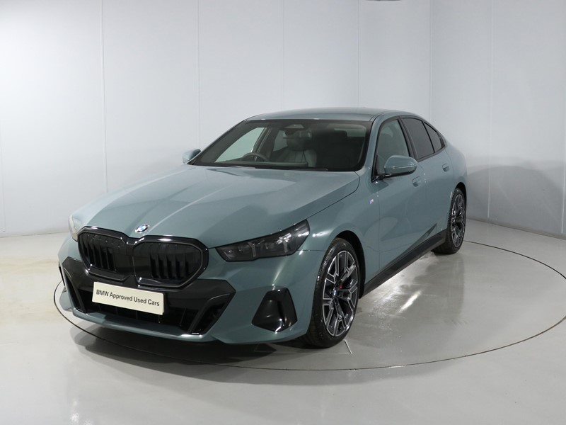 2025 (75) BMW 5 SERIES 520i M Sport Pro 4dr Auto 5677567