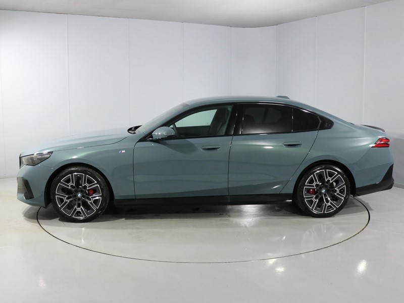 2025 (75) BMW 5 SERIES 520i M Sport Pro 4dr Auto 5677569