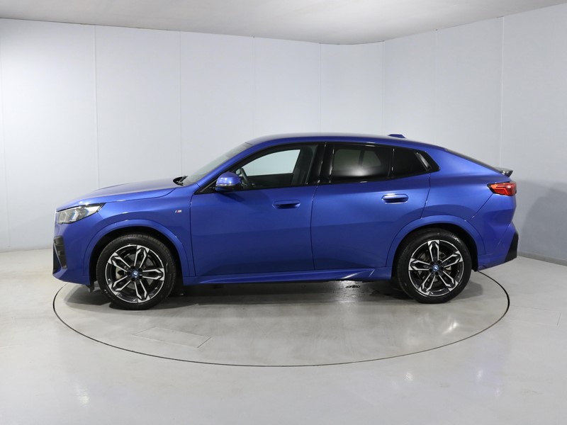 2024 (24) BMW iX2 230kW xDrive30 M Sport 65kWh 5dr Auto 5567565