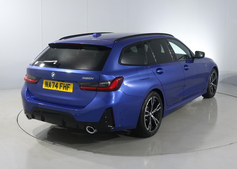 2024 (74) BMW 3 SERIES 320i M Sport 5dr Step Auto 5605817