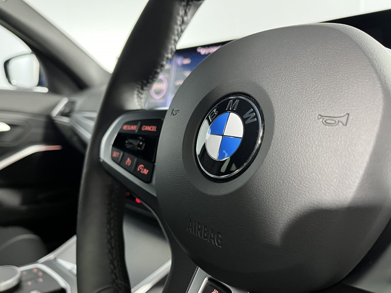 2024 (74) BMW 3 SERIES 320i M Sport 5dr Step Auto 5605790